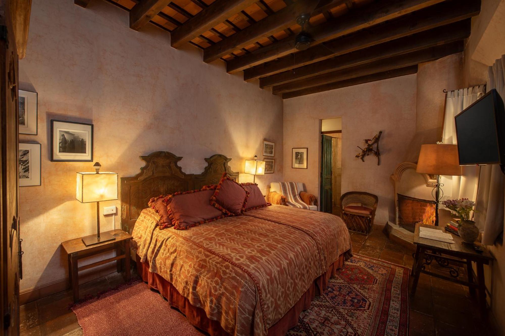 Posada Del Angel Antigua Room photo