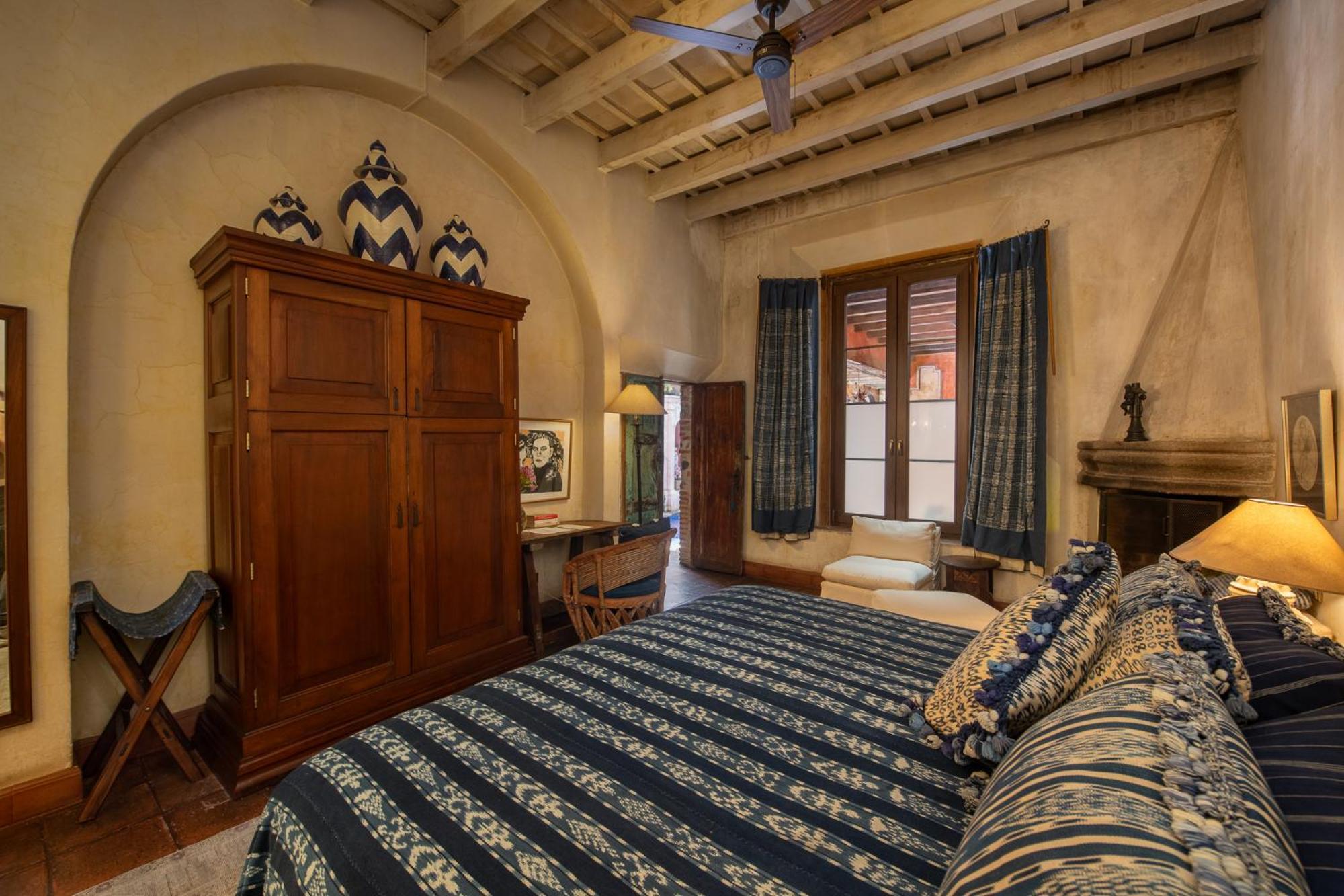 Posada Del Angel Antigua Room photo