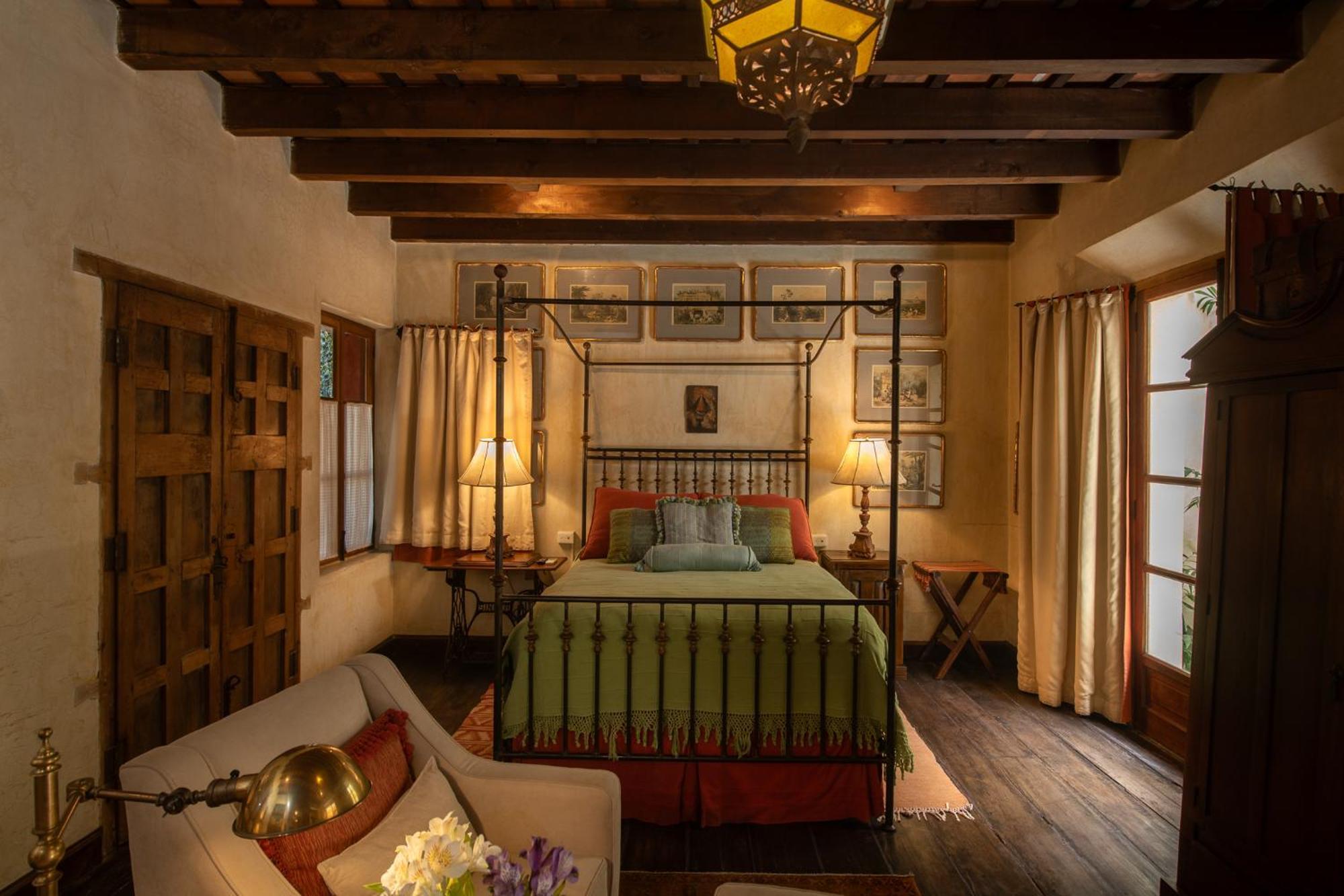 Posada Del Angel Antigua Room photo